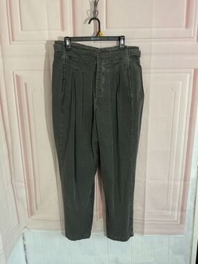 We The Free Green textured Pleated Straight-Leg Pants